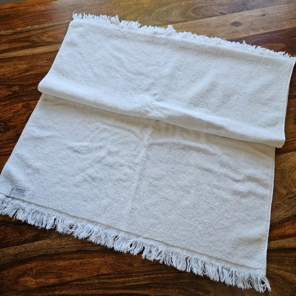 Vtg 70s Penneys Decorator Collection Blue Floral Cotton Fringe Hand Towel Retro